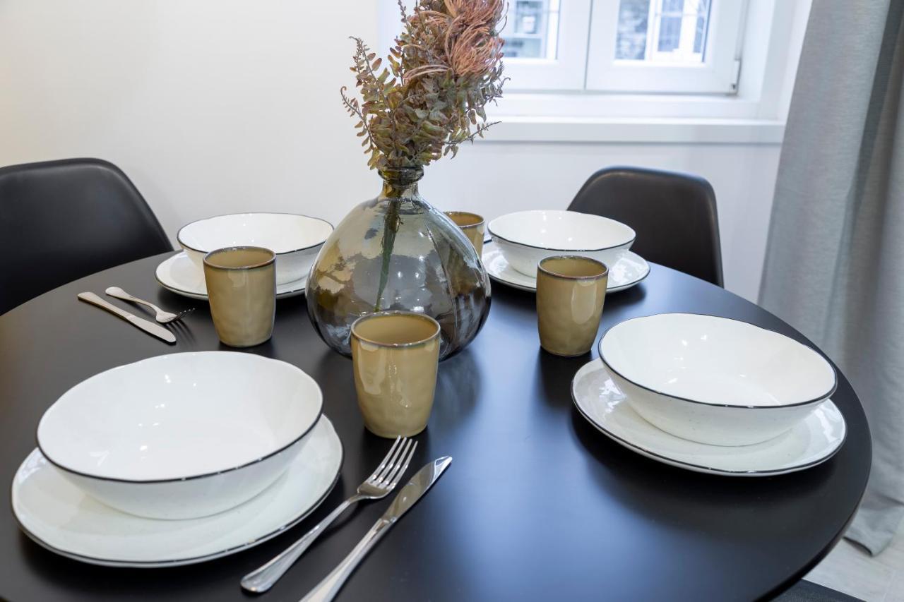 Stylish Apartment With An Arty Touch Fast Wifi Triëst Buitenkant foto